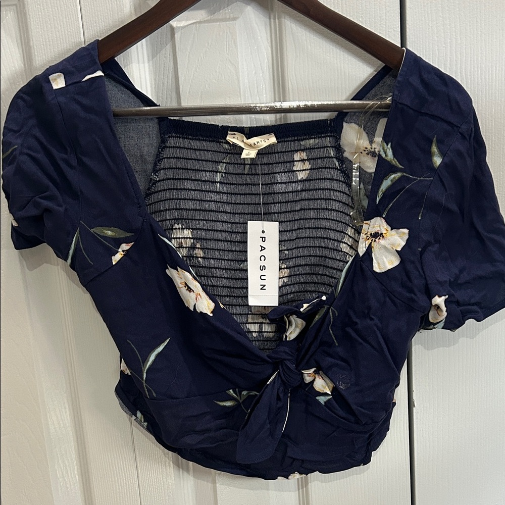 PacSun Floral Navy Crop Top